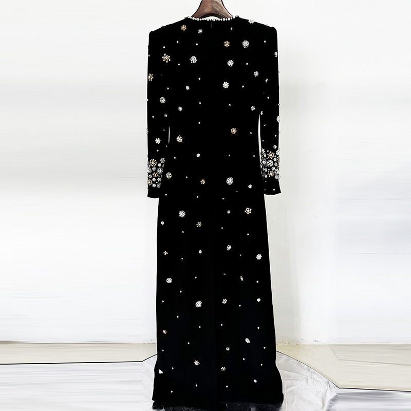 Elegant Long Sleeves Beaded Dress With Round Neck - Image 2