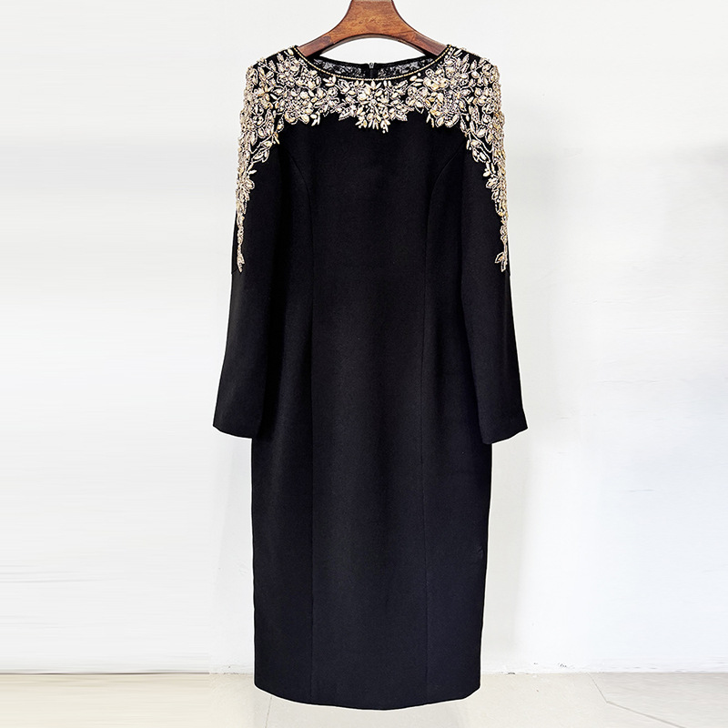 New Fashion V-Neck Midi Dress With Beaded Details - Image 4